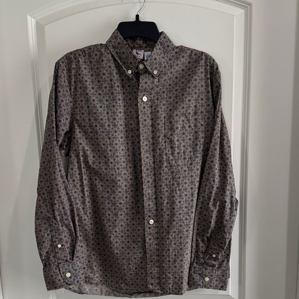 Stylish Men's Patterned Button-Down Shirt